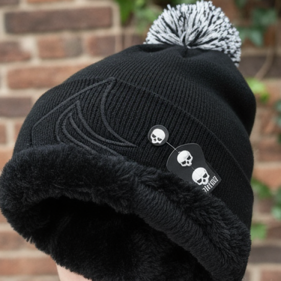 Men's and Women's Skull Slouchy Winter Woolen Knitted Black Inside Fur Beanie Cap.